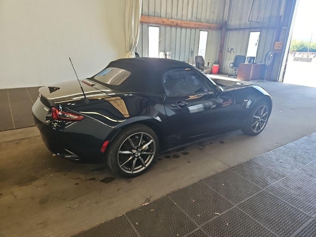 mazda mx-5 miata 2021 JM1NDAD77M0453237 image mazda mx-5 miata 2021 JM1NDAD77M0453237 image